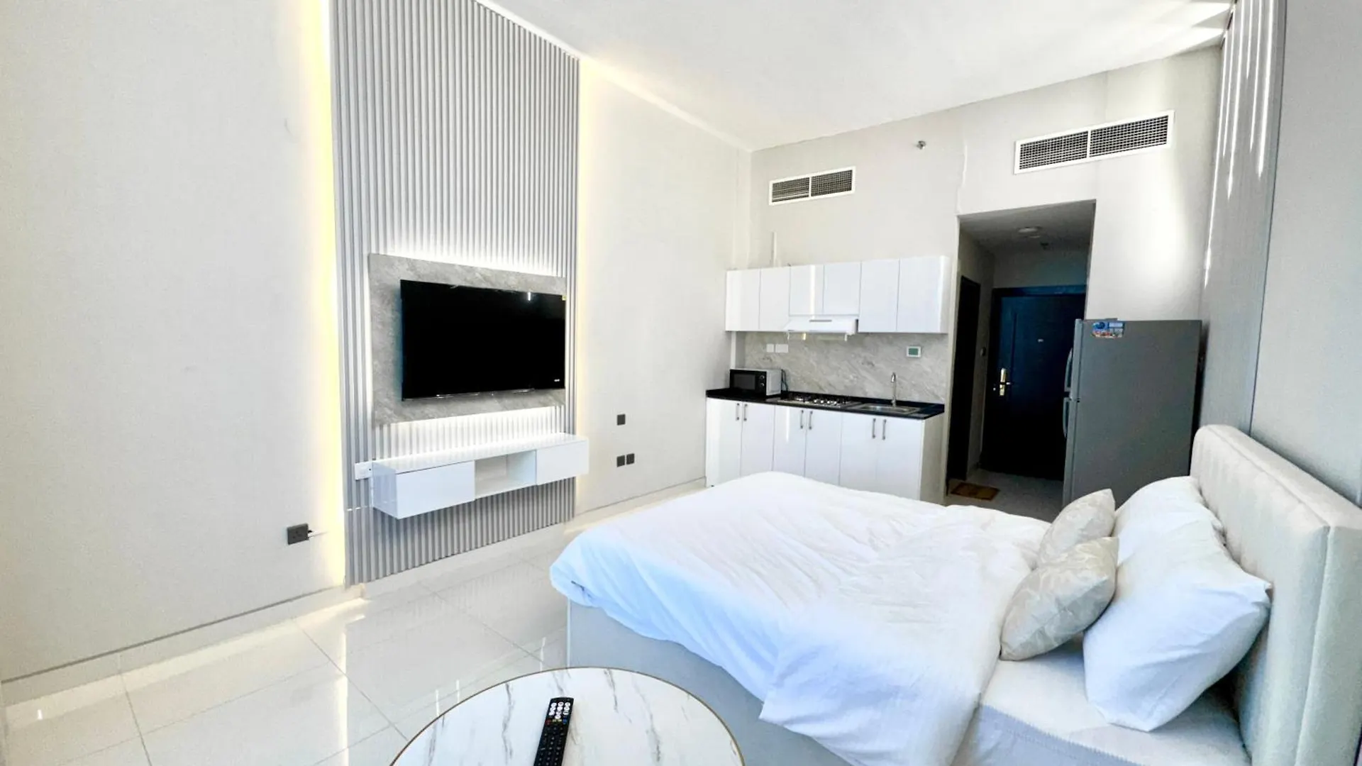 Al Manara Premium Luxe Sheikh Zayed View Studio Dubai 0*,