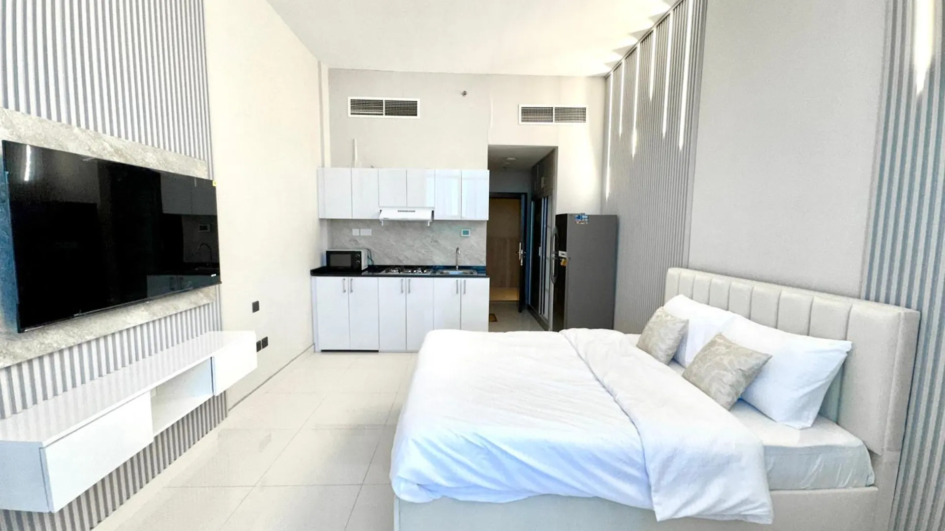 Al Manara Premium Luxe Sheikh Zayed View Studio Dubai United Arab Emirates